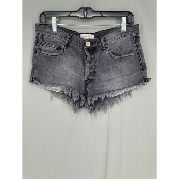 Free People Shorts 27 Faded Black Denim Cutoff Mid Rise Button Fly Soft Relaxed - Picture 1 of 8
